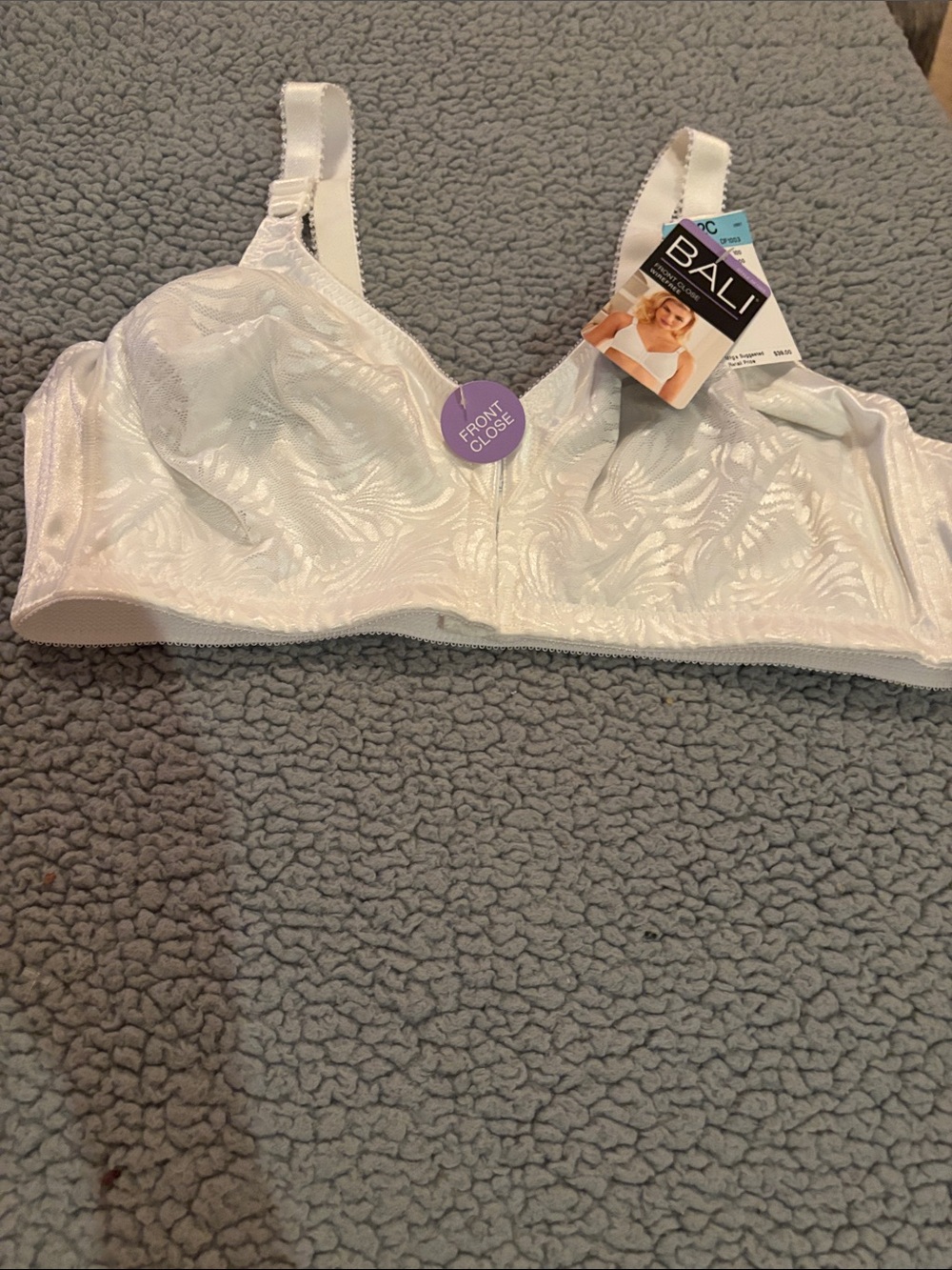 NWT Bali Front-Close Soft Support Bra - White